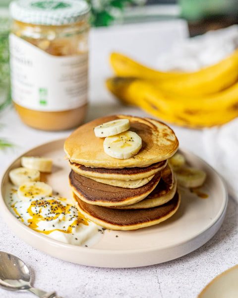 Pancakes banane et purée pommes-abricots