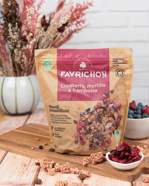 Organic crunchy cranberry, blueberry &amp; raspberry muesli